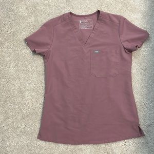 XXS mineral mauve figs Catarina scrub top